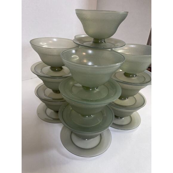 Vtg Tupperware 754 Smoke Grey Pudding ParfaitJelloDessert Cups Lot of 13 No Lids - Picture 6 of 7